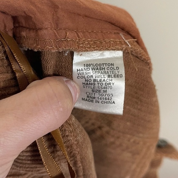 SHE + SKY Caramel Brown Distressed HI-RISE Corduroy Shorts - Size MEDIUM - Picture 8 of 8